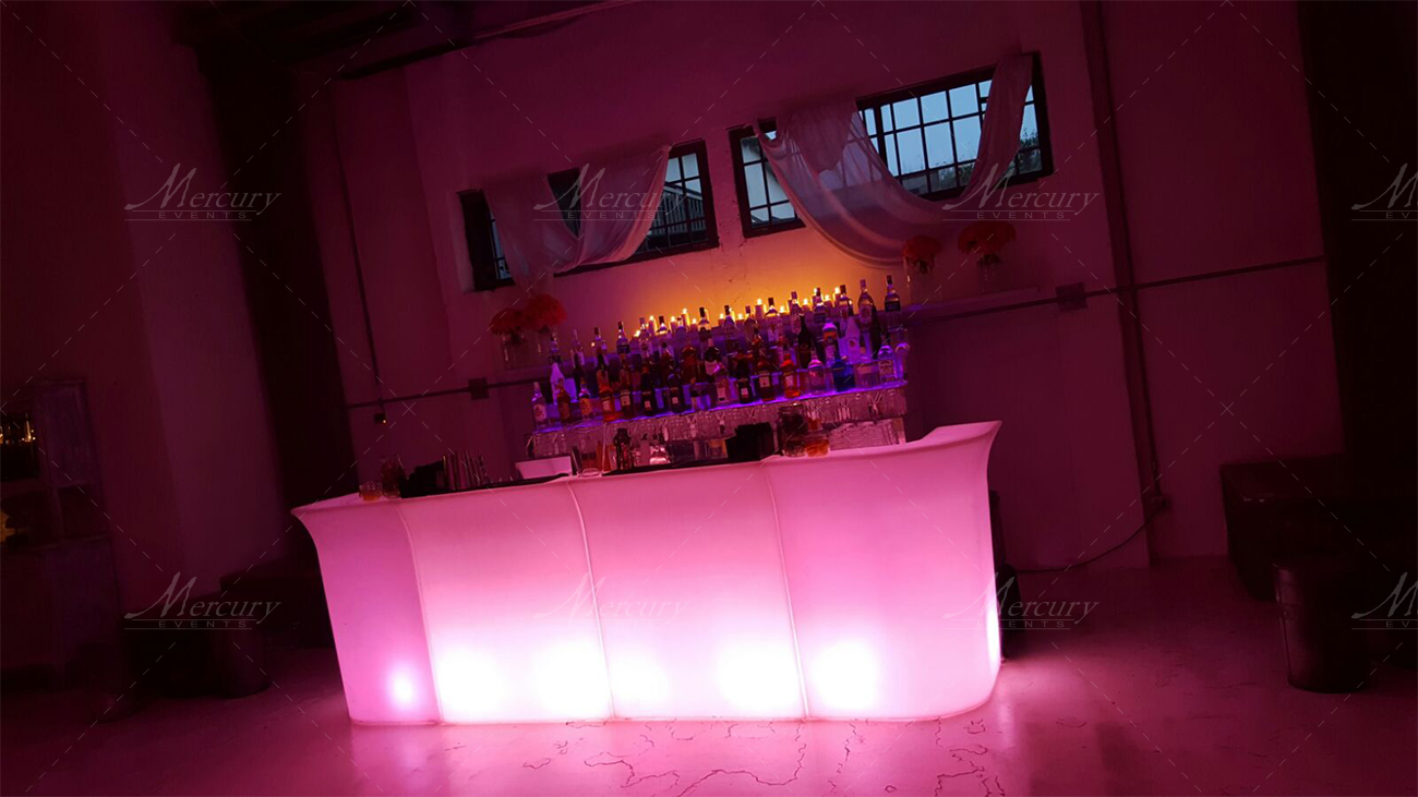 Mercury Events prestigiosa società di Bar Catering firma gli eventi Open Bar più esclusivi a Roma Milano Toscana e all'Estero. Vieni a scoprirci!