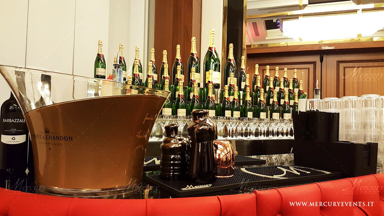 open_bar_catering_juventus_compleanno_alessandro_martorana_red_chesterfield_hotel_melia_milano4 Compleanno Alessandro Martorana